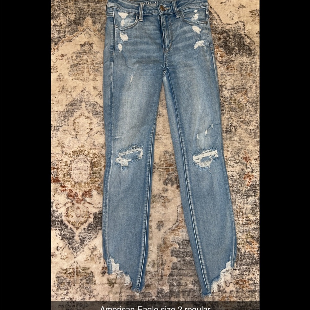American Eagle Outfitters Women's Blue Distressed Jeans